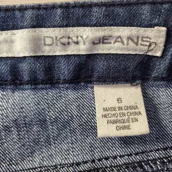 DKNY Jeans Rolled Cuff Bermuda Denim Shorts Dark Wash Blue Size 6 - Picture 7 of 10